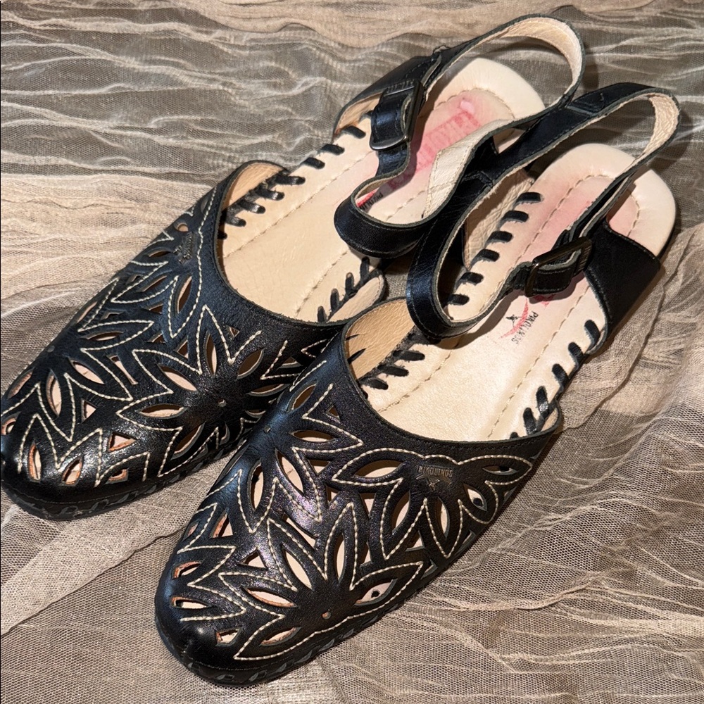 Pikolinos leather floral cutout ankle strap sandals